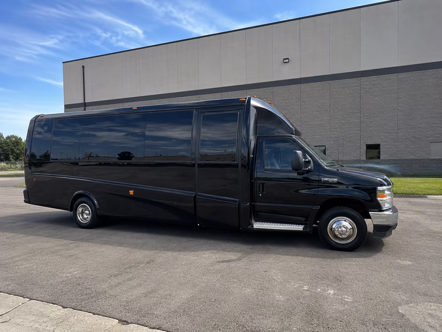 bus rentals for music festival weekends near carrollton